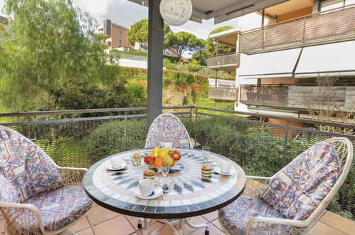 Photo 2 - 3 bedroom Apartment in Lloret de Mar with swimming pool and garden