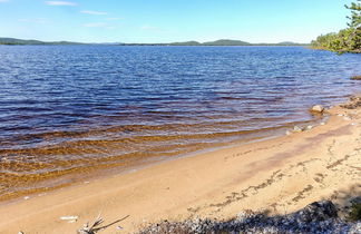 Foto 3 - Casa de 2 habitaciones en Inari con sauna y vistas a la montaña