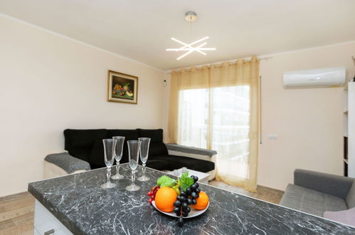 Photo 13 - 1 bedroom Apartment in Mont-roig del Camp