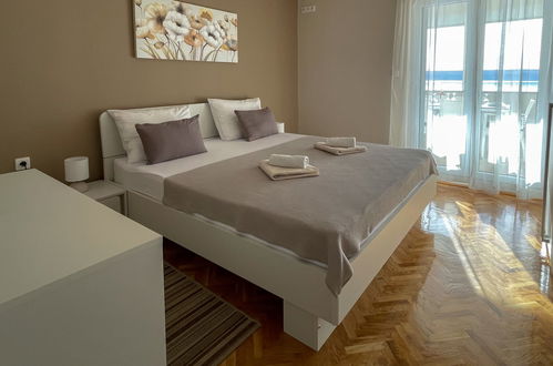 Foto 35 - Casa con 7 camere da letto a Jasenice con piscina privata e vista mare