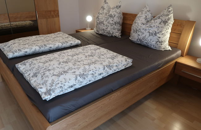 2 bedroom Apartment in Hofstetten with garden and terrace - Photo 4