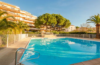 Foto 2 - Apartment mit 2 Schlafzimmern in Fréjus mit schwimmbad und blick aufs meer