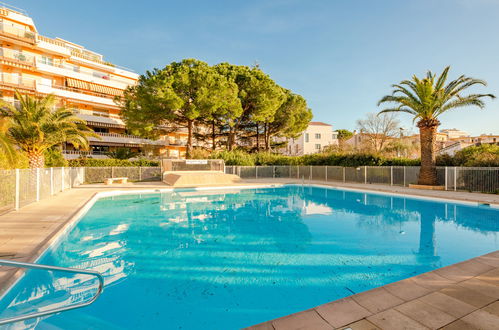 Photo 16 - Appartement de 2 chambres à Fréjus avec piscine et jardin