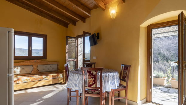 Apartamento de 2 quartos em Prelà com piscina e jardim - Foto 2