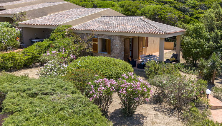 Foto 1 - Casa de 2 habitaciones en Trinità d'Agultu e Vignola con jardín y terraza