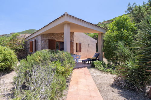 Photo 27 - Maison de 2 chambres à Trinità d'Agultu e Vignola avec jardin et terrasse