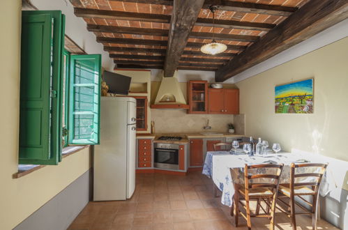 Foto 11 - Haus mit 2 Schlafzimmern in Foiano della Chiana mit privater pool und garten