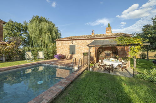 Foto 5 - Casa de 2 habitaciones en Foiano della Chiana con piscina privada y jardín