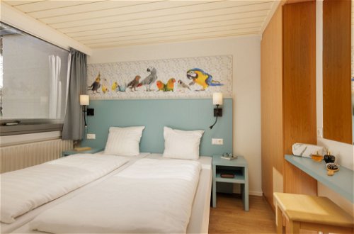 Foto 13 - Haus mit 3 Schlafzimmern in Zeewolde mit schwimmbad und terrasse