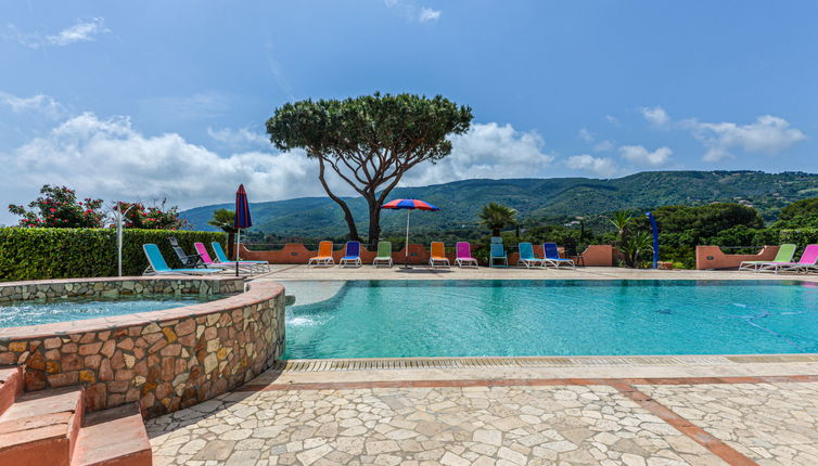 Foto 1 - Apartamento de 1 quarto em Capoliveri com piscina e jardim