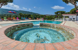 Foto 2 - Apartamento en Capoliveri con piscina y vistas al mar