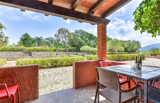 Apartamento de 2 quartos em Capoliveri com piscina e jardim - Foto 3