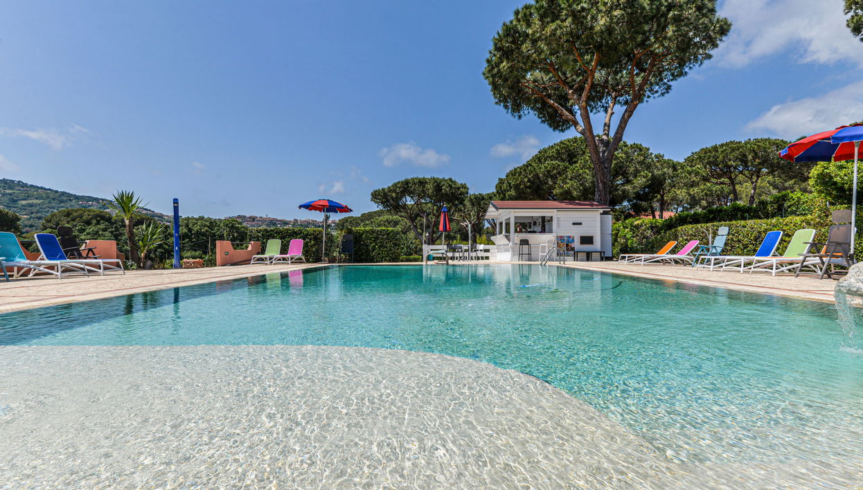 Apartamento de 2 quartos em Capoliveri com piscina e jardim - Foto 1