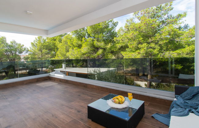 Casa de 5 quartos em Vodice com piscina privada e jardim - Foto 3