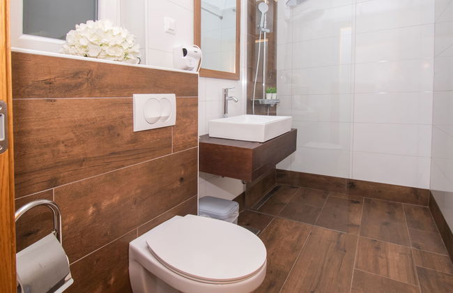Casa de 5 quartos em Vodice com piscina privada e jardim - Foto 40