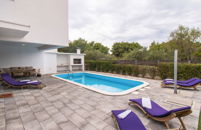 Casa de 5 quartos em Vodice com piscina privada e jardim - Foto 46