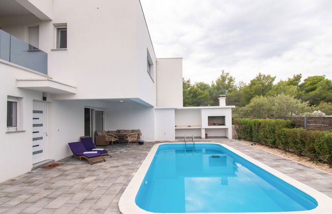 Casa de 5 quartos em Vodice com piscina privada e jardim - Foto 43