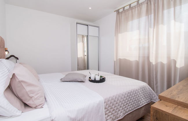 Casa de 5 quartos em Vodice com piscina privada e jardim - Foto 32