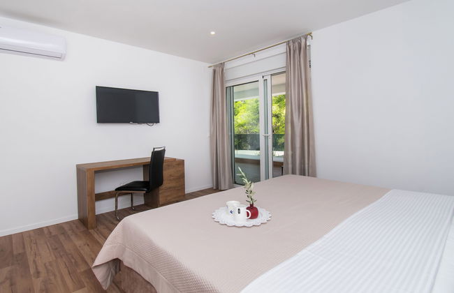 Casa de 5 quartos em Vodice com piscina privada e jardim - Foto 21