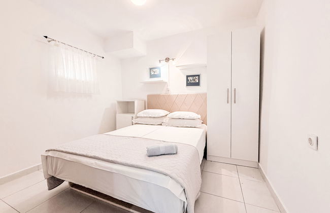 Apartamento de 6 quartos em Jasenice com jardim e terraço - Foto 26