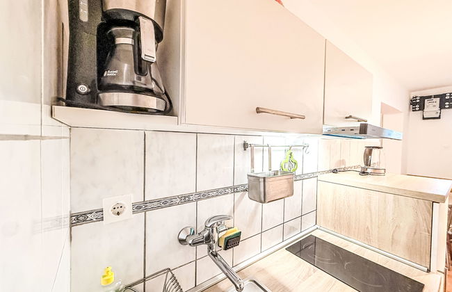 Apartamento de 6 quartos em Jasenice com jardim e terraço - Foto 7