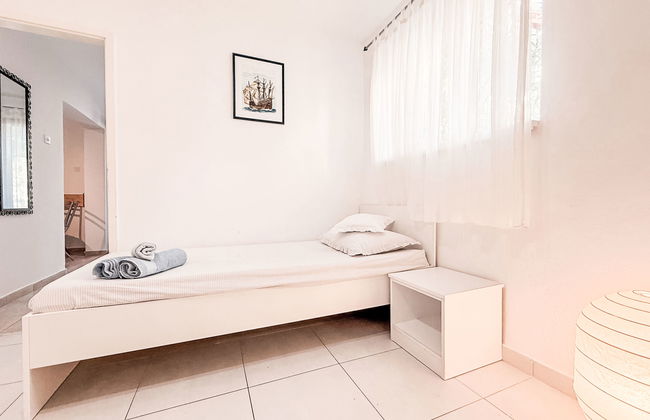 Apartamento de 6 quartos em Jasenice com jardim e terraço - Foto 23