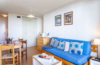 Foto 2 - Appartamento con 1 camera da letto a Villarembert con piscina e vista sulle montagne