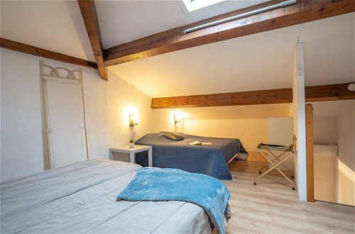 Foto 13 - Apartment mit 1 Schlafzimmer in Fréjus mit blick aufs meer