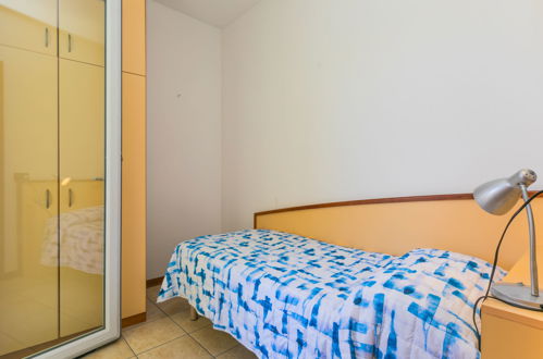 Foto 15 - Apartamento de 2 habitaciones en Caorle con vistas al mar