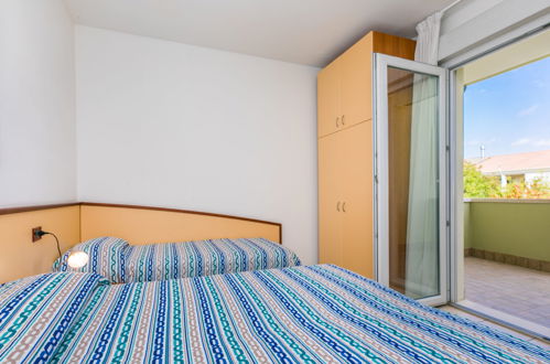Foto 14 - Apartamento de 2 habitaciones en Caorle con vistas al mar