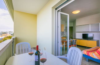 Foto 3 - Apartamento de 2 quartos em Caorle com vistas do mar