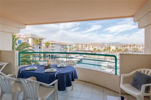 Foto 17 - Apartamento de 1 quarto em Fréjus com piscina e vistas do mar