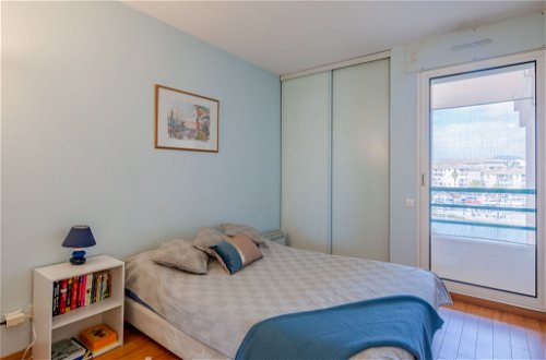 Foto 4 - Apartment mit 1 Schlafzimmer in Fréjus mit schwimmbad und blick aufs meer