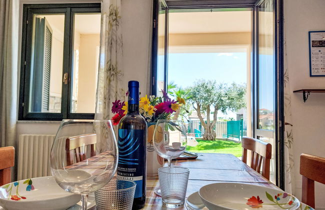 Apartamento de 3 quartos em Cipressa com piscina e jardim - Foto 12
