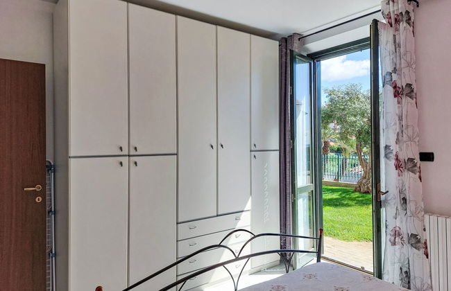 Apartamento de 3 quartos em Cipressa com piscina e jardim - Foto 19