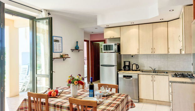 Apartment mit 3 Schlafzimmern in Cipressa mit schwimmbad und garten - Foto 4