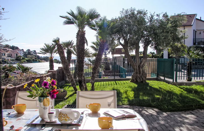 Apartamento de 3 quartos em Cipressa com piscina e jardim - Foto 8