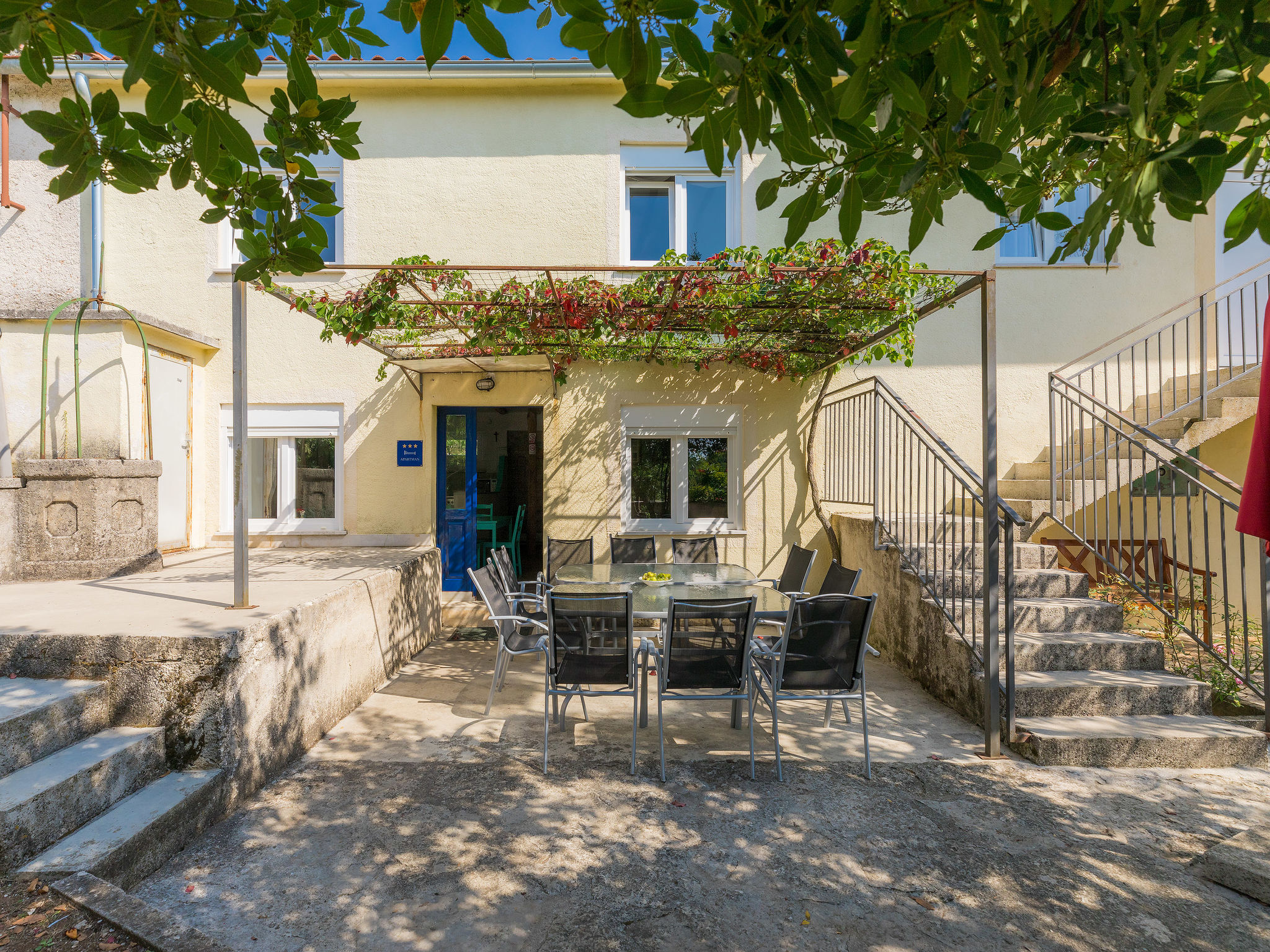 Foto 8 - Casa con 4 camere da letto a Žminj con piscina privata e vista mare