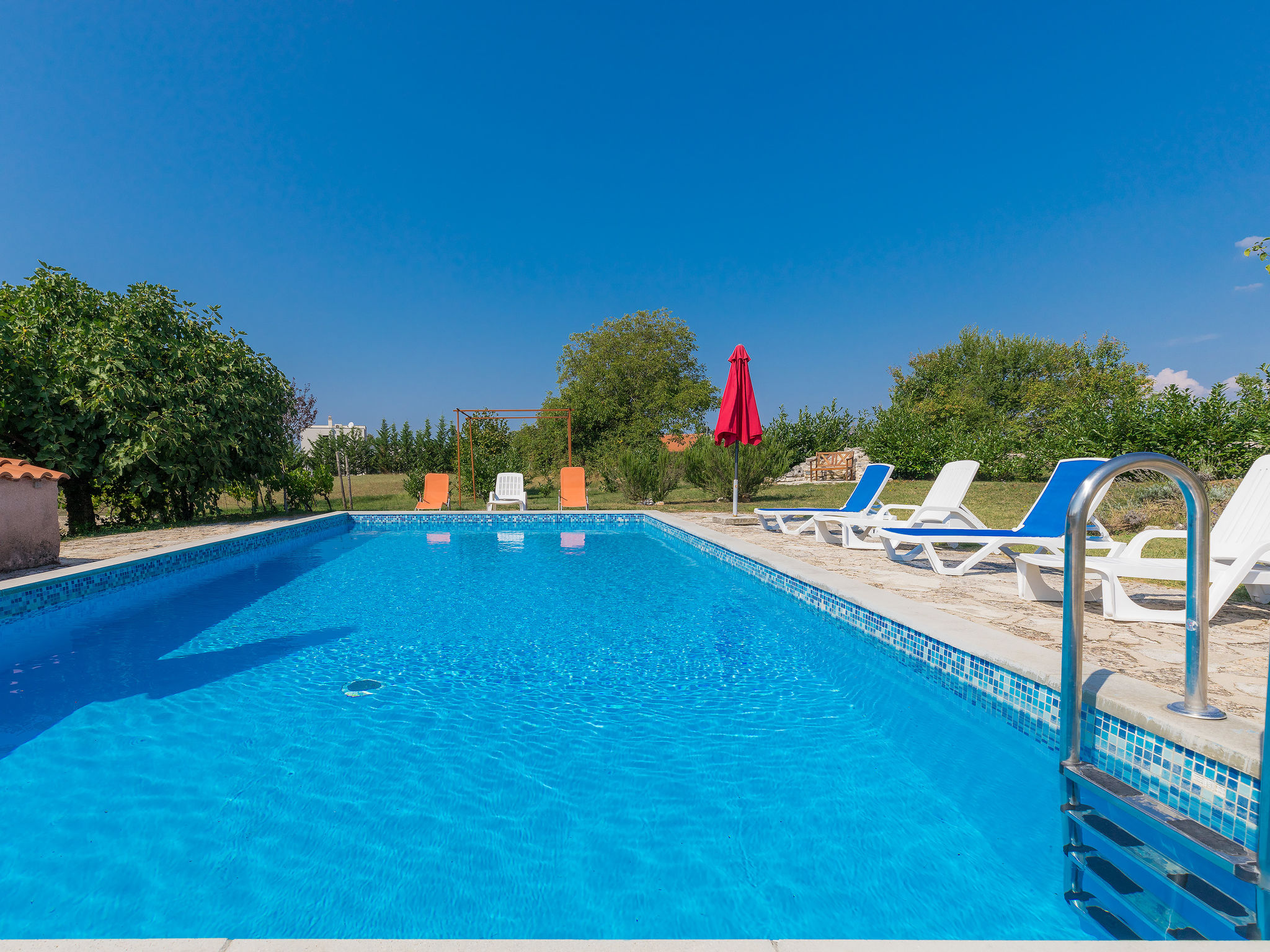 Foto 6 - Casa con 4 camere da letto a Žminj con piscina privata e vista mare