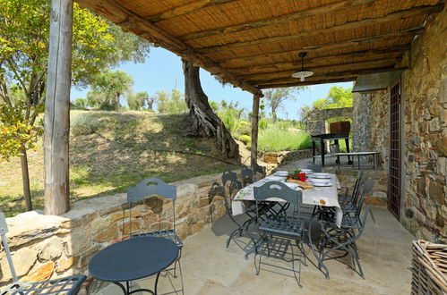 Foto 37 - Casa de 4 quartos em Magione com piscina privada e jardim