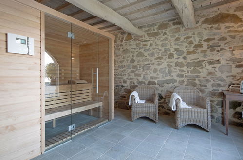 Foto 30 - Casa con 4 camere da letto a Magione con piscina privata e vista sulle montagne