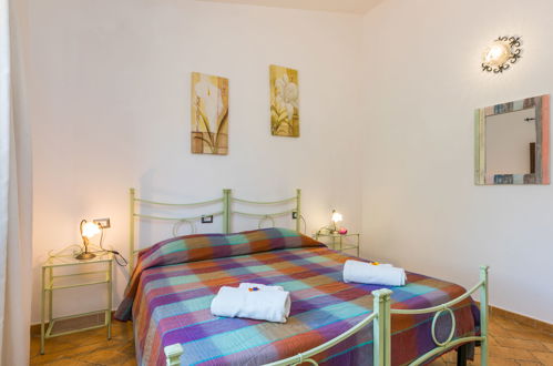 Foto 40 - Apartment mit 2 Schlafzimmern in Capraia e Limite mit schwimmbad