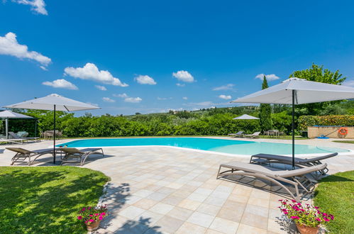 Photo 8 - Appartement de 2 chambres à Capraia e Limite avec piscine