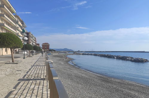 Foto 30 - Appartamento con 2 camere da letto a Chiavari con terrazza e vista mare