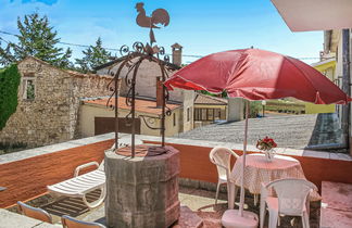 Photo 1 - Maison de 3 chambres à Poreč avec jardin et terrasse