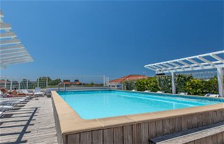 Foto 1 - Apartamento de 2 habitaciones en Cagnes-sur-Mer con piscina y vistas al mar