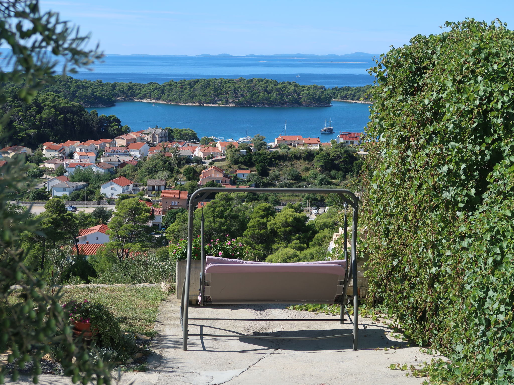 Foto 12 - Apartment mit 1 Schlafzimmer in Rab mit garten und blick aufs meer