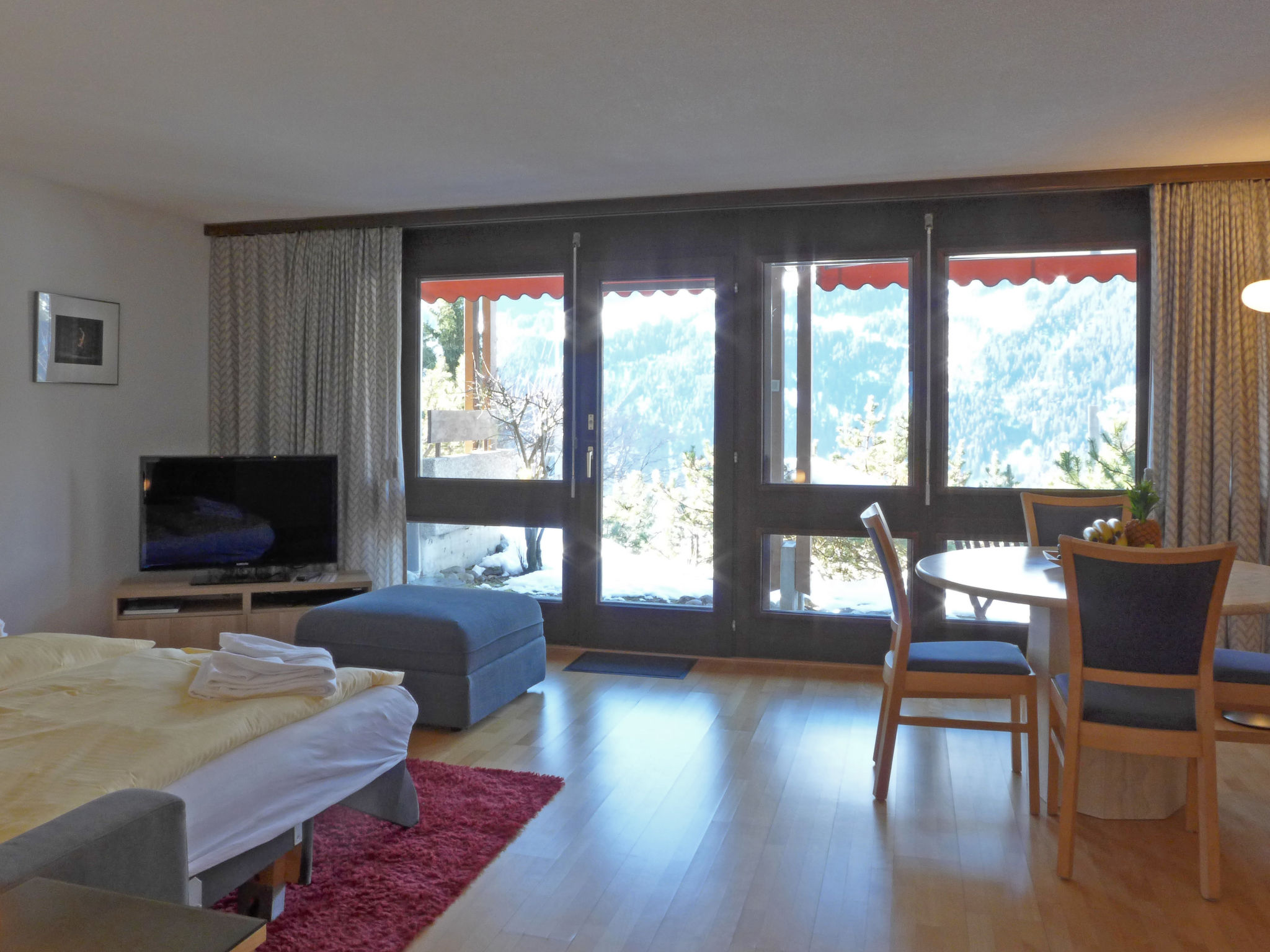 Photo 6 - Appartement en Lauterbrunnen avec terrasse et vues sur la montagne