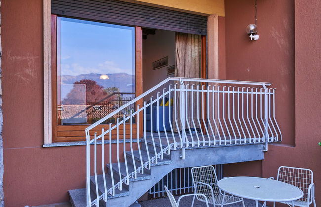 Apartamento de 3 quartos em Porto Valtravaglia com piscina e jardim - Foto 4