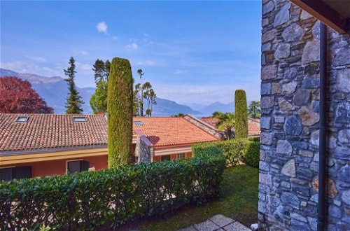 Foto 3 - Apartamento de 2 quartos em Porto Valtravaglia com piscina e vista para a montanha
